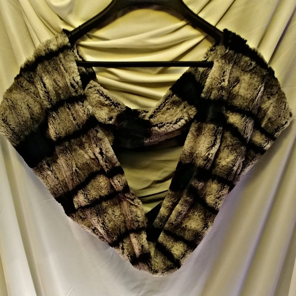 🆒🆕Infinity scarf - Picture 2 of 4